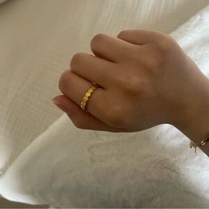 Kendra Scott Demi fine ring